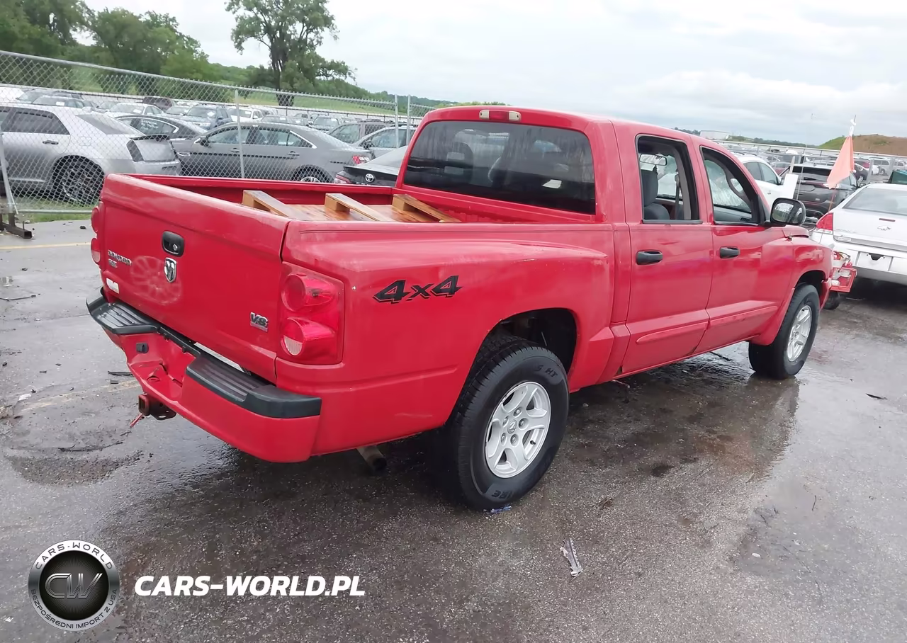 2005 Dodge Dakota Slt VIN:1D7HW48N85S254596 - 4