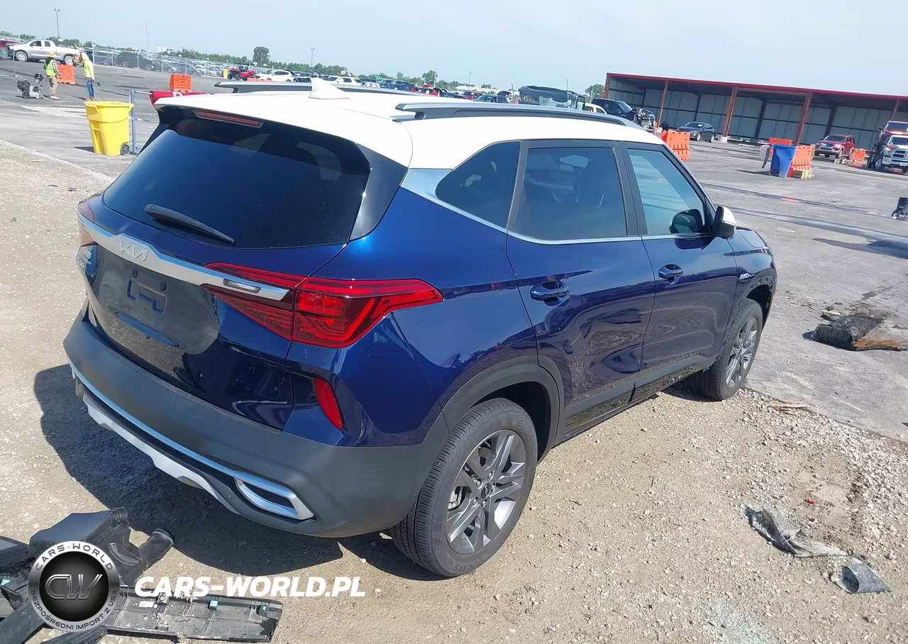 2023 Kia Seltos S VIN:KNDEUCAAXP7441820 - 4