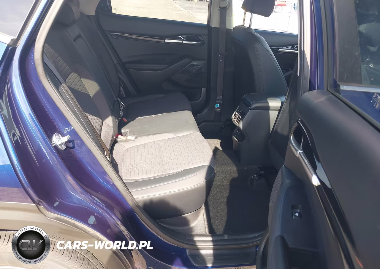 2023 Kia Seltos S VIN:KNDEUCAAXP7441820 - 8
