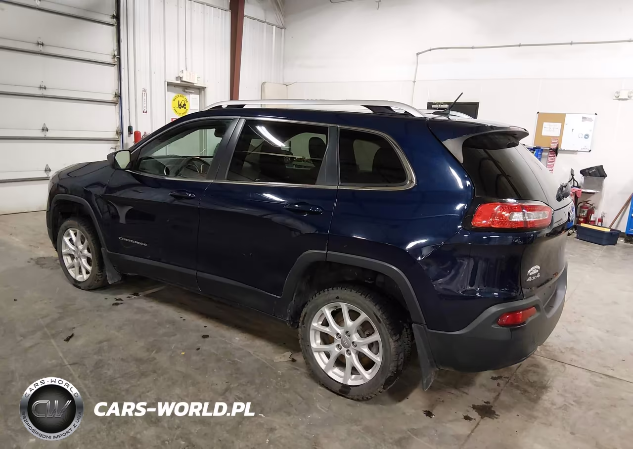 2014 Jeep Cherokee Latitude VIN:1C4PJMCS4EW146986 - 3