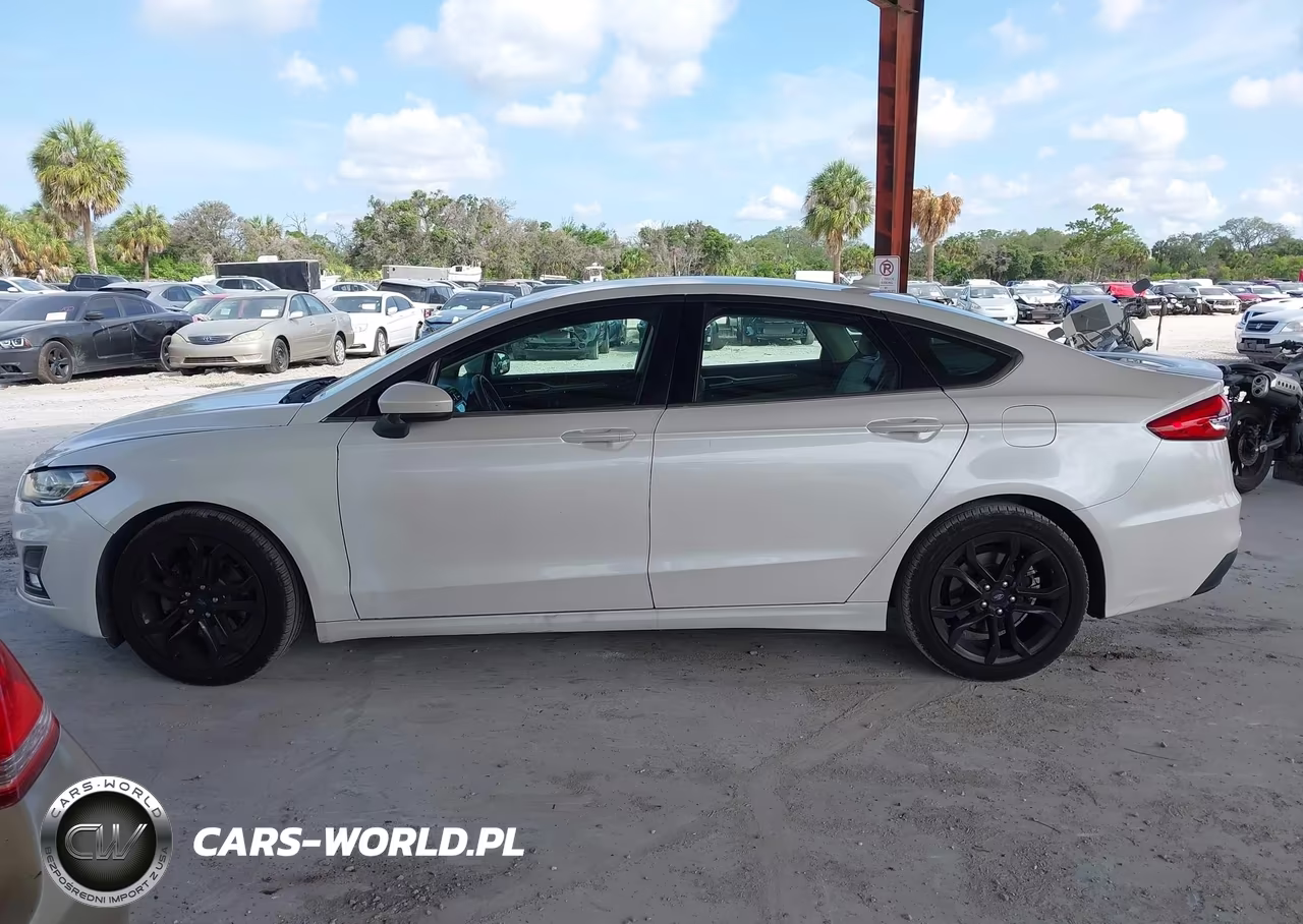 2019 Ford Fusion Se VIN:3FA6P0HD8KR276044 - 14