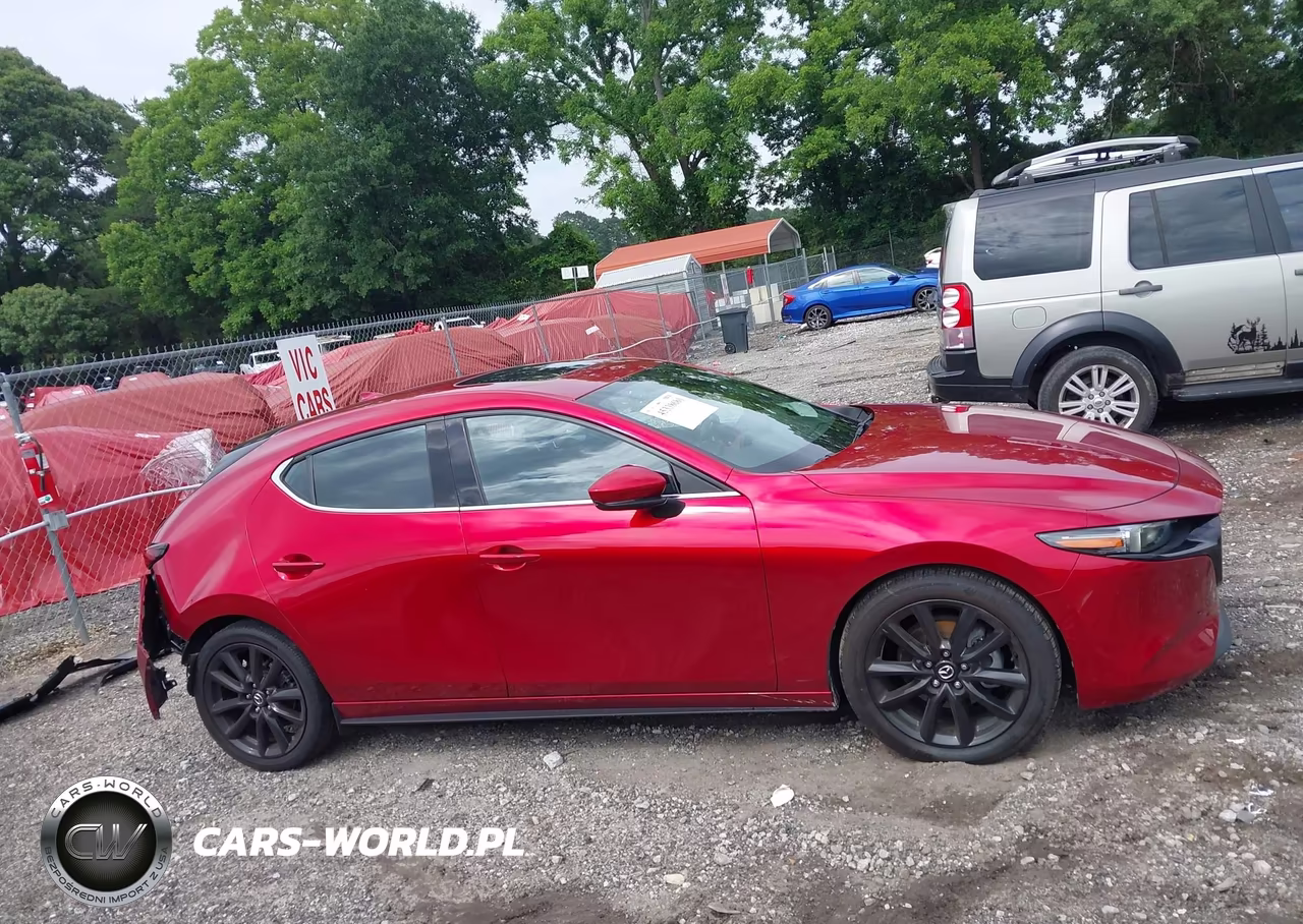 2020 Mazda Mazda3 Premium Package VIN:JM1BPBNM0L1174354 - 13