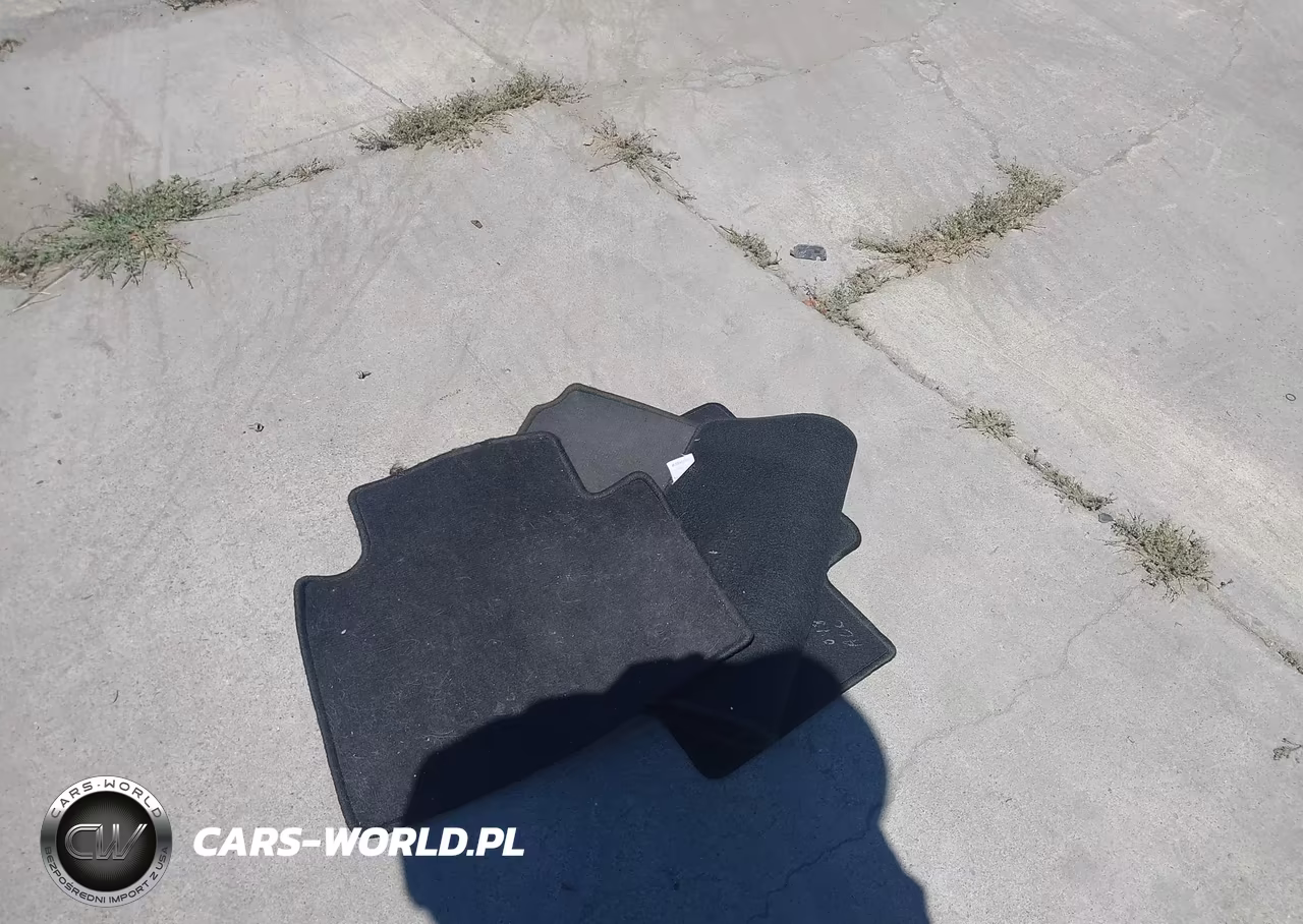 2019 Honda Civic Sport VIN:19XFC2F88KE204453 - 11
