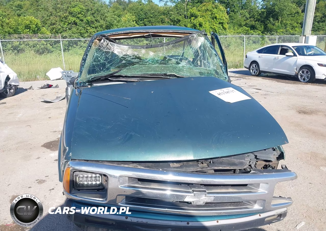 1996 Chevrolet S Truck S10 VIN:1GCCS19XXT8196970 - 11