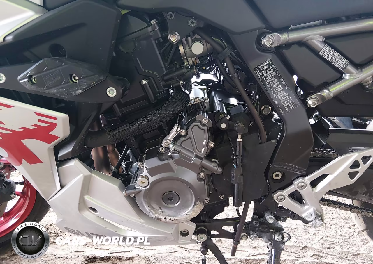 2024 Suzuki Gsx800 F VIN:JS1EM13B3R7100668 - 9