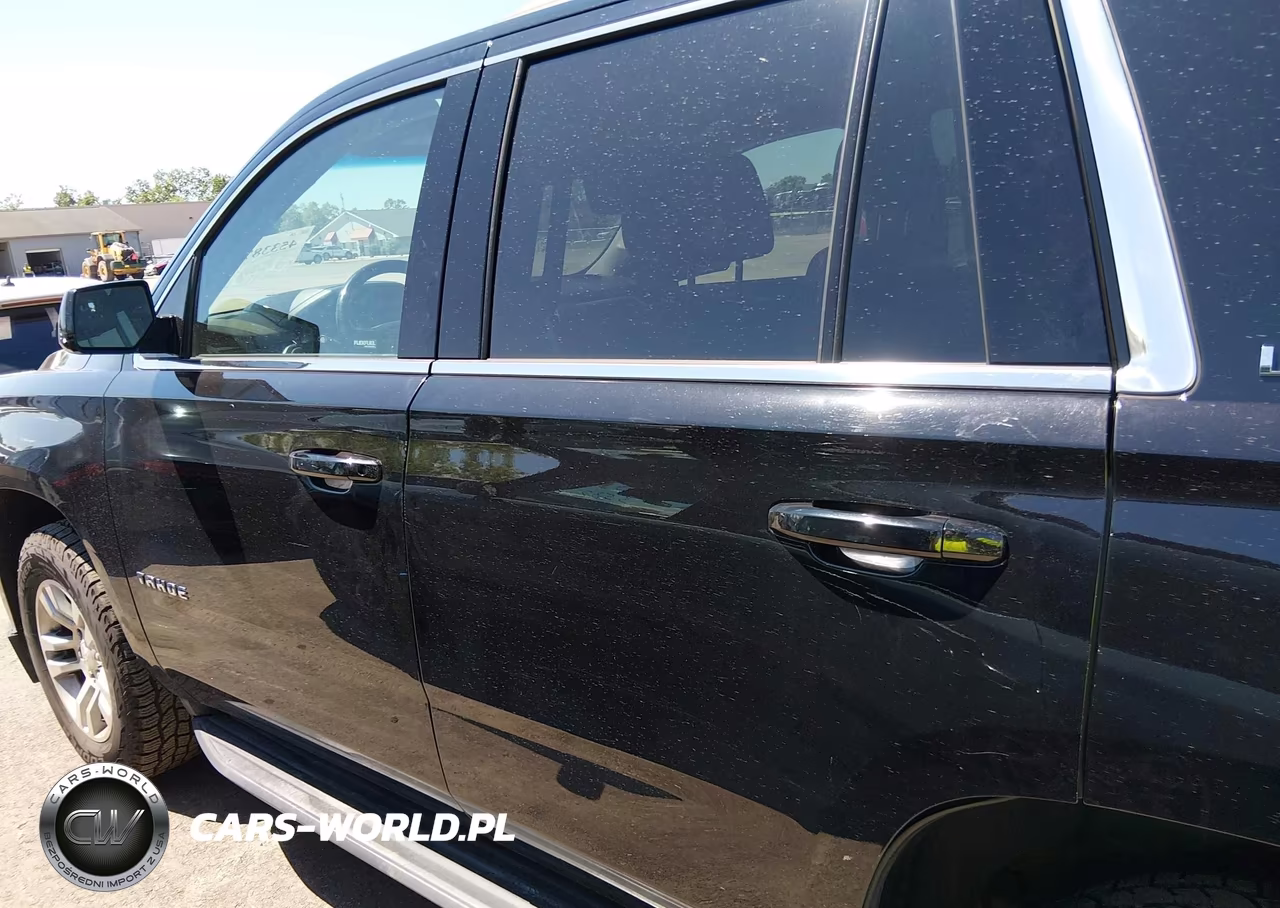 2019 Chevrolet Tahoe Lt VIN:1GNSKBKC5KR376429 - 14