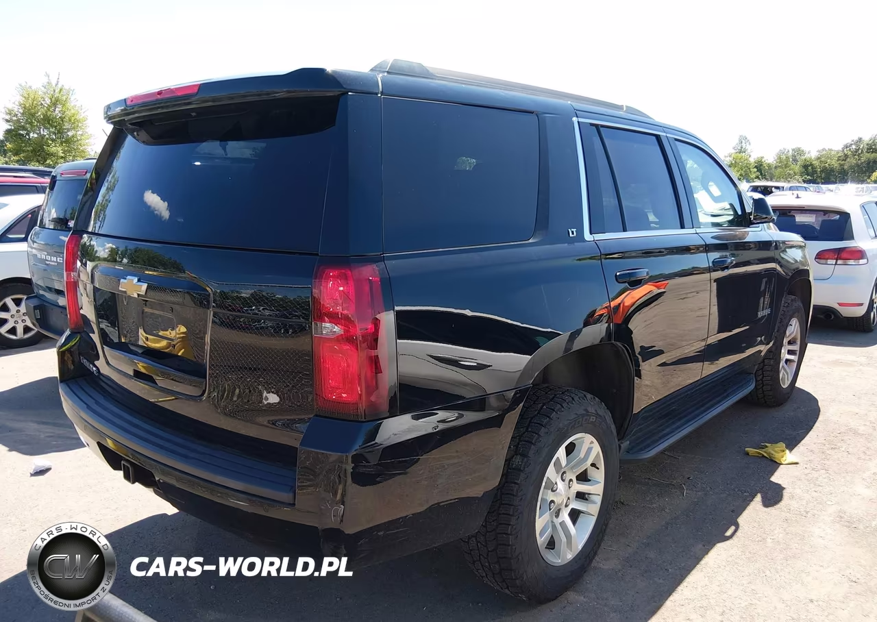 2019 Chevrolet Tahoe Lt VIN:1GNSKBKC5KR376429 - 4
