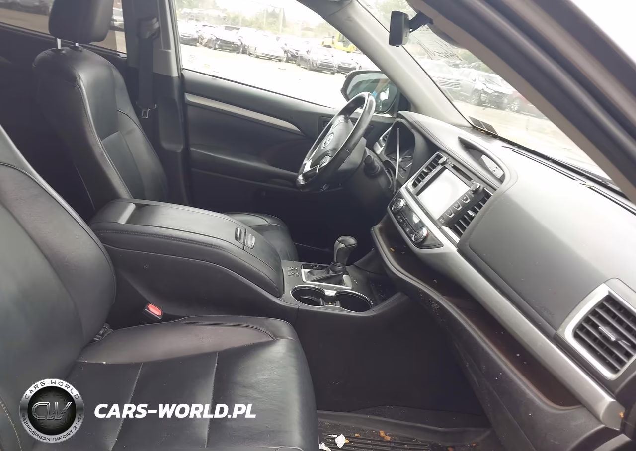 2019 Toyota Highlander Xle VIN:5TDJZRFH1KS569094 - 5