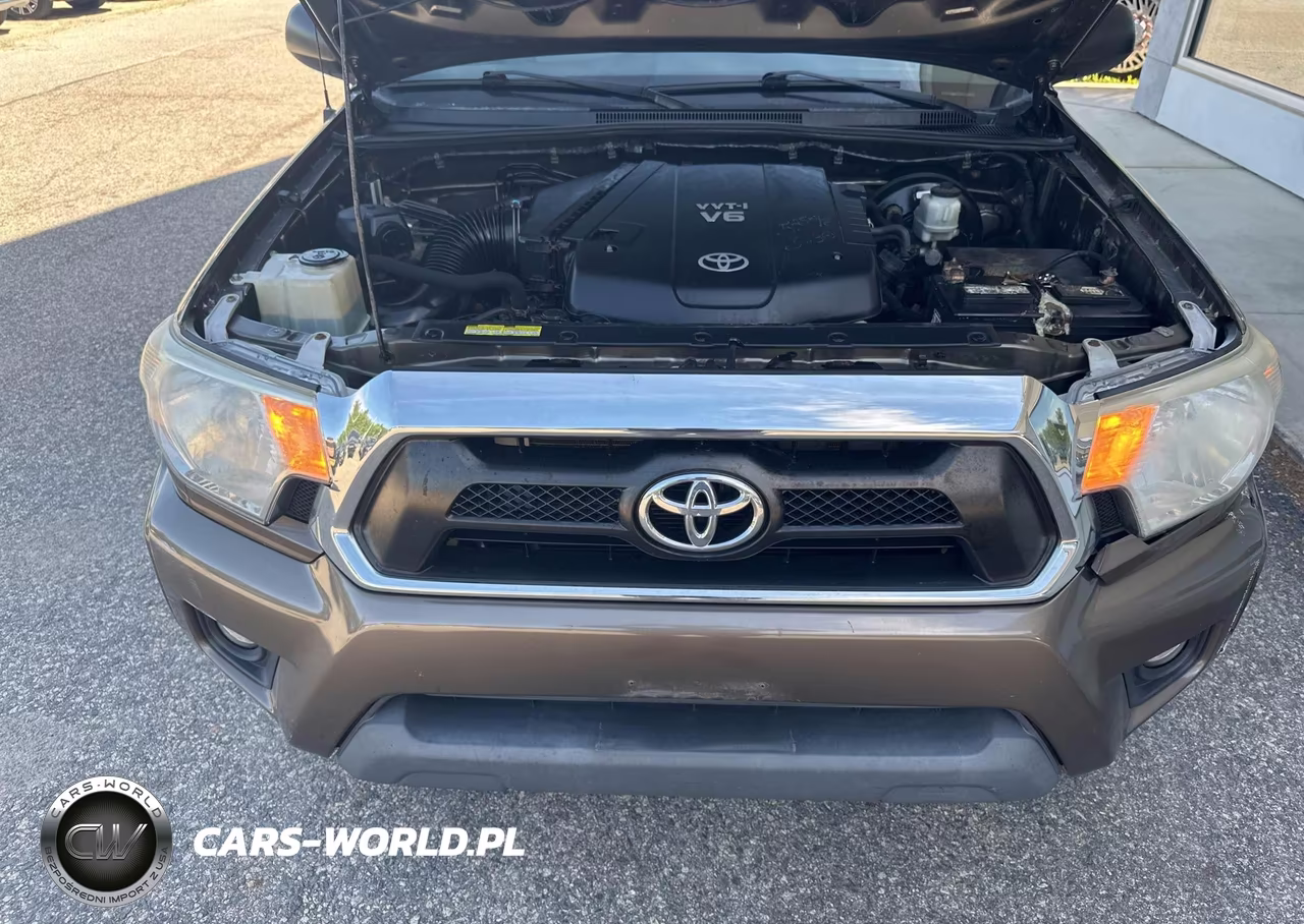 2014 Toyota Tacoma Double Cab VIN:3TMLU4EN3EM143316 - 10