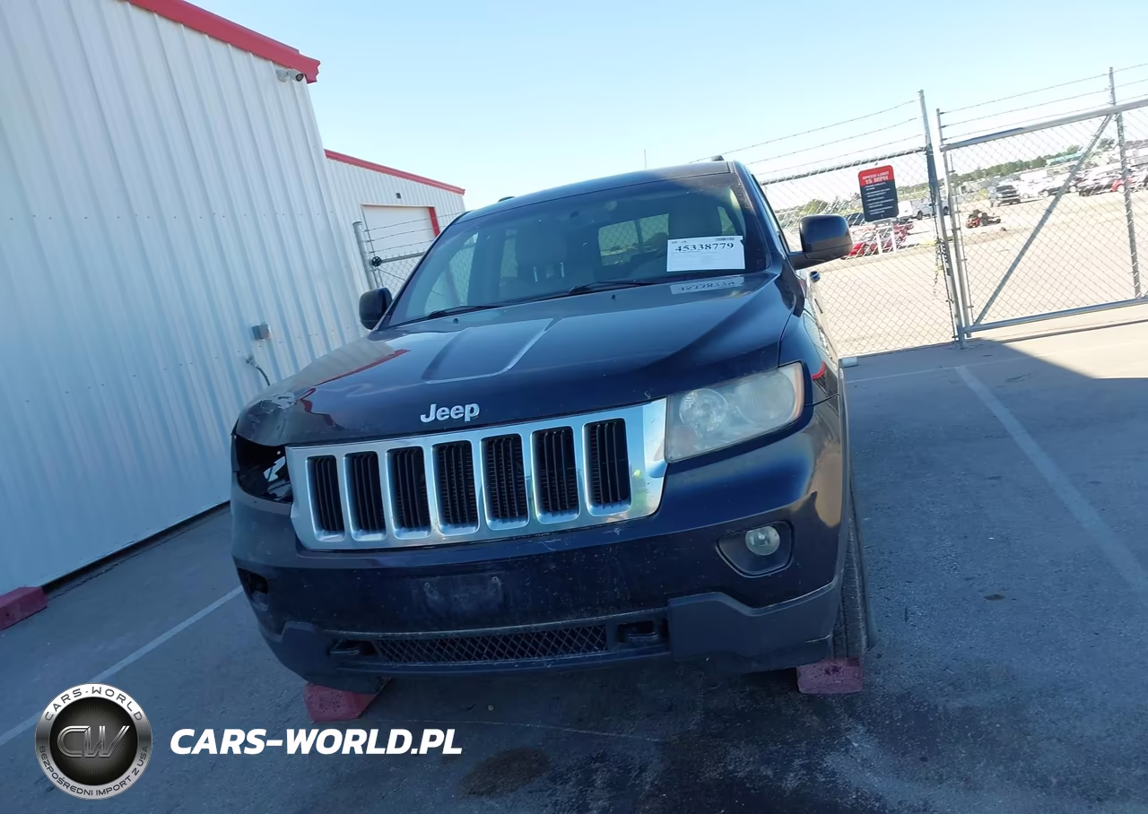 2011 Jeep Grand Cherokee Laredo VIN:1J4RR4GG4BC505588 - 12