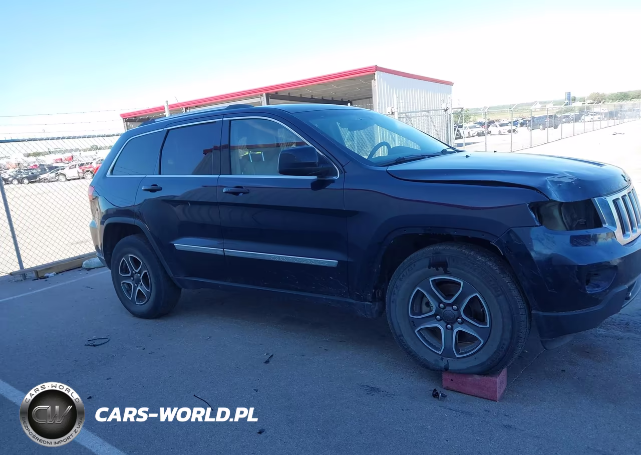 2011 Jeep Grand Cherokee Laredo VIN:1J4RR4GG4BC505588 - 13