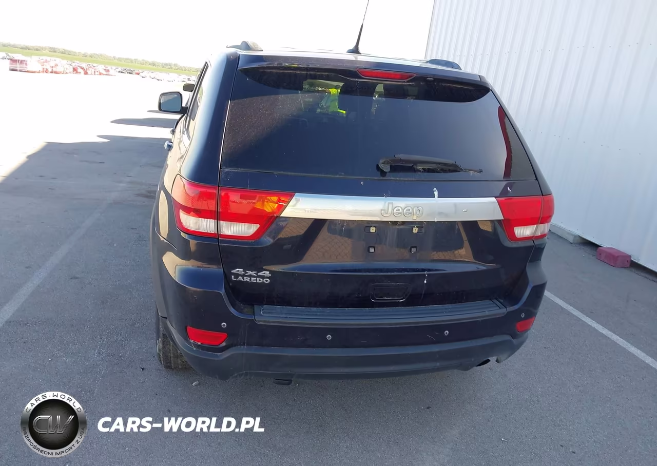 2011 Jeep Grand Cherokee Laredo VIN:1J4RR4GG4BC505588 - 16