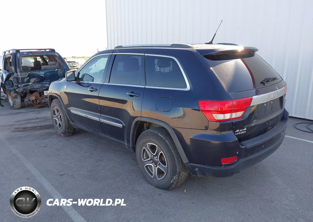 2011 Jeep Grand Cherokee Laredo VIN:1J4RR4GG4BC505588 - 3