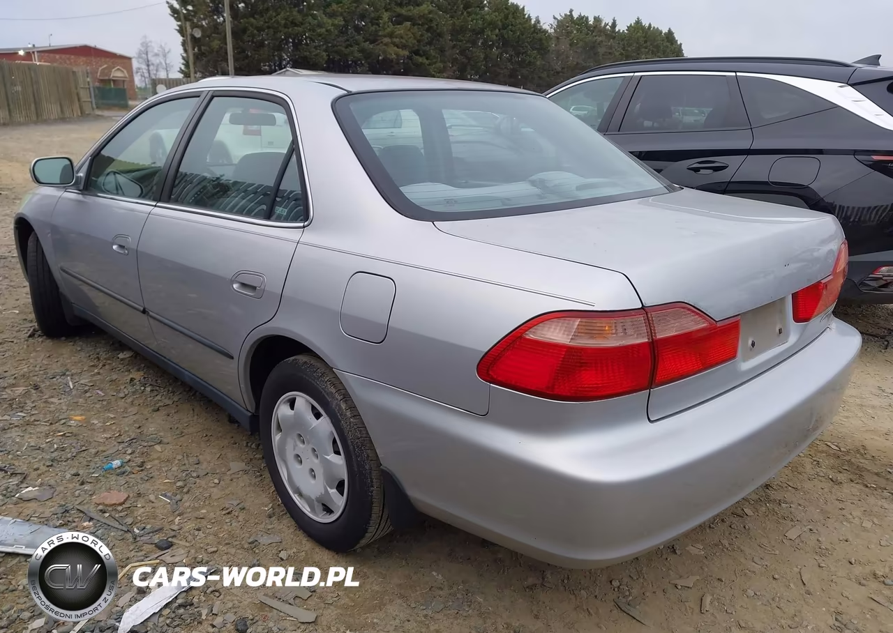 2000 Honda Accord 2.3 Lx VIN:1HGCG6653YA133308 - 3