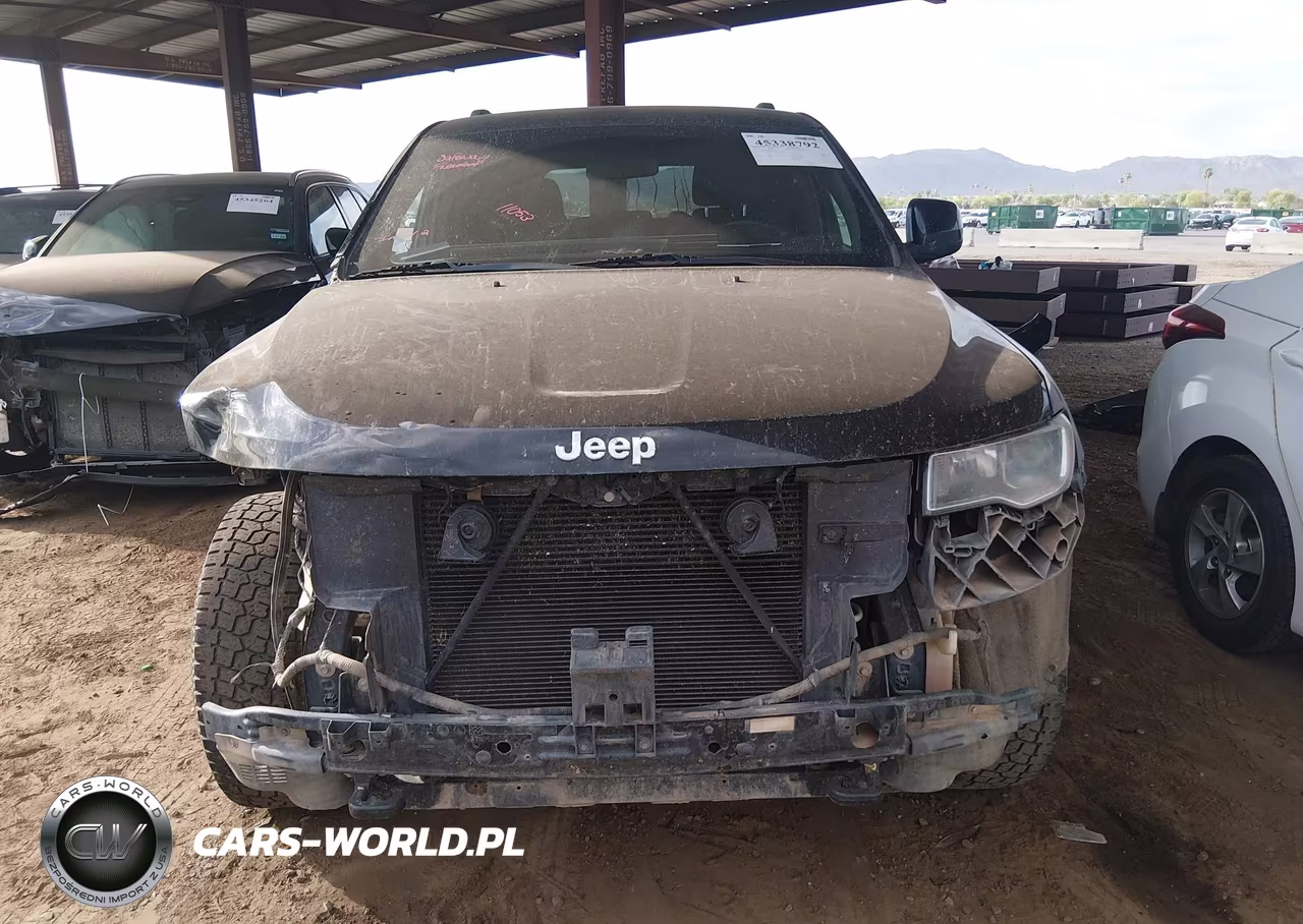 2018 Jeep Grand Cherokee Laredo E 4X4 VIN:1C4RJFAG1JC328305 - 13