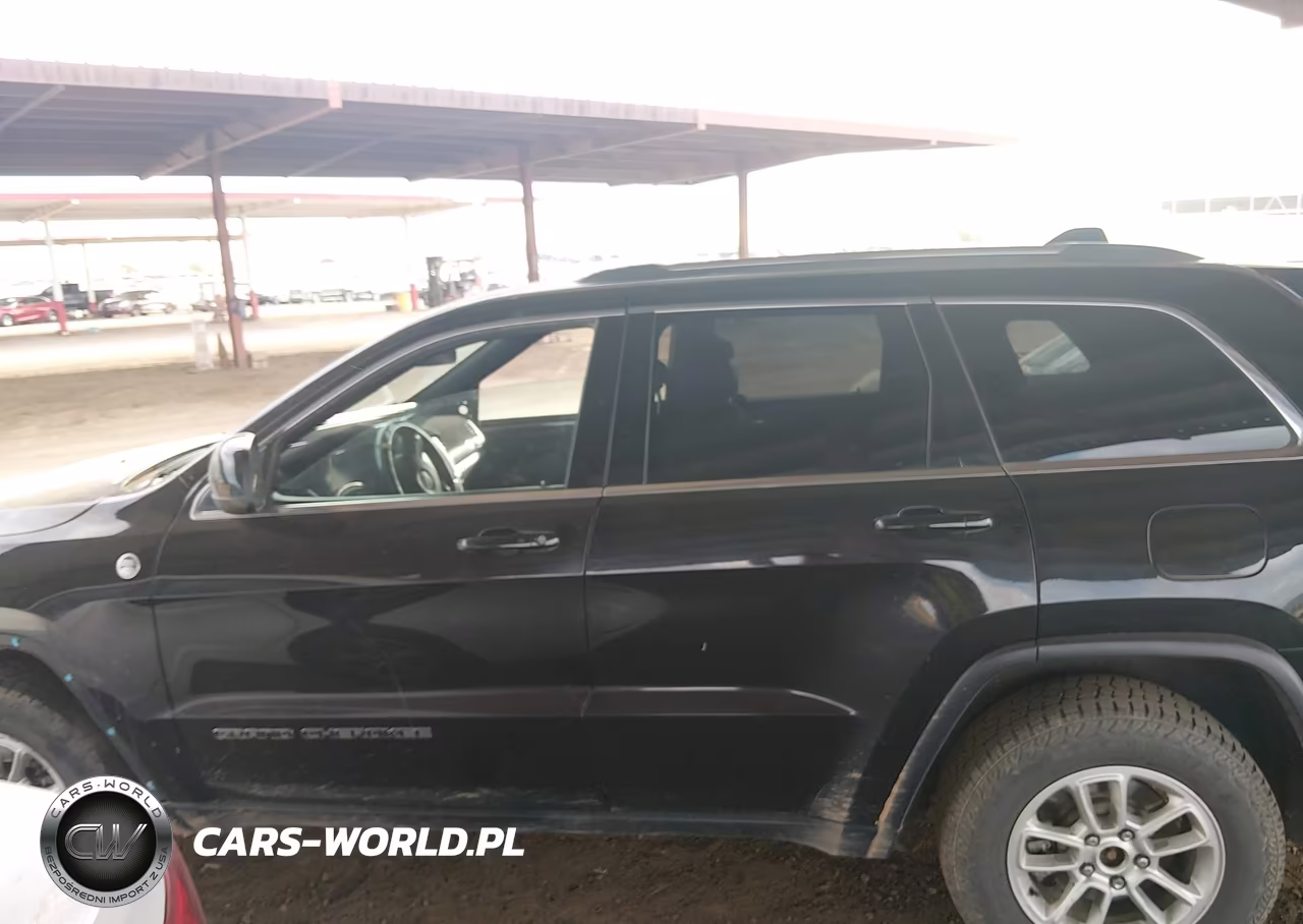 2018 Jeep Grand Cherokee Laredo E 4X4 VIN:1C4RJFAG1JC328305 - 15