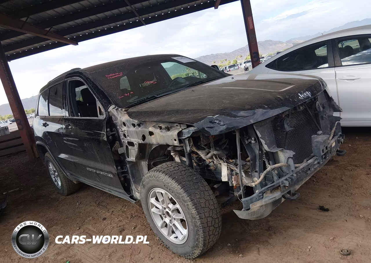 2018 Jeep Grand Cherokee Laredo E 4X4 VIN:1C4RJFAG1JC328305 - 19