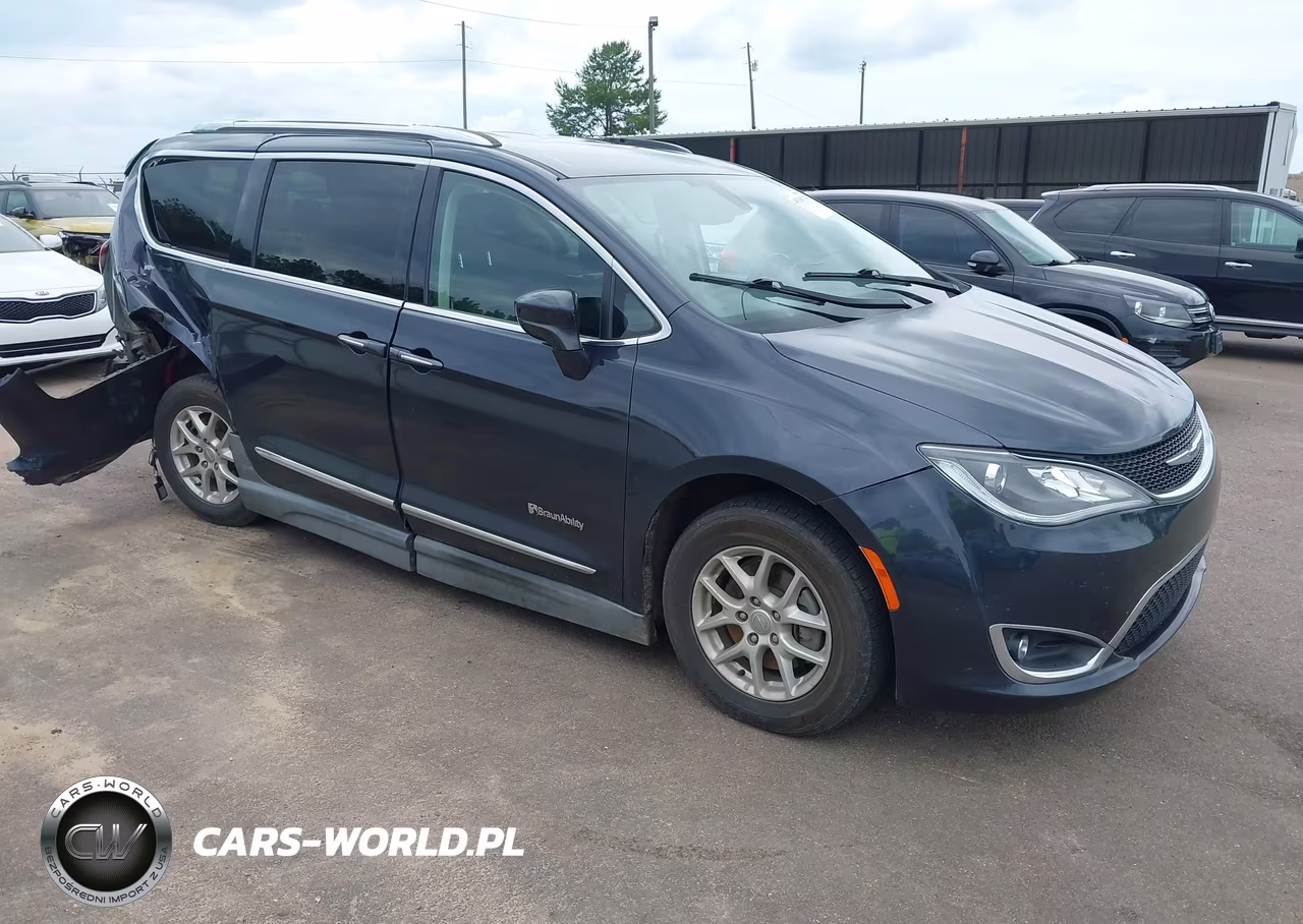 2020 Chrysler Pacifica Touring L