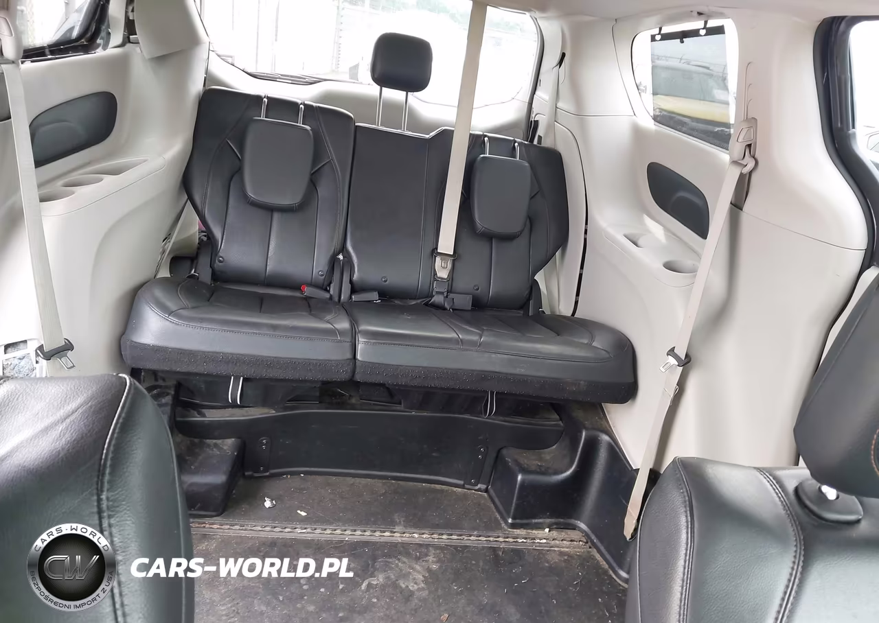 2020 Chrysler Pacifica Touring L VIN:2C4RC1BG9LR140525 - 18