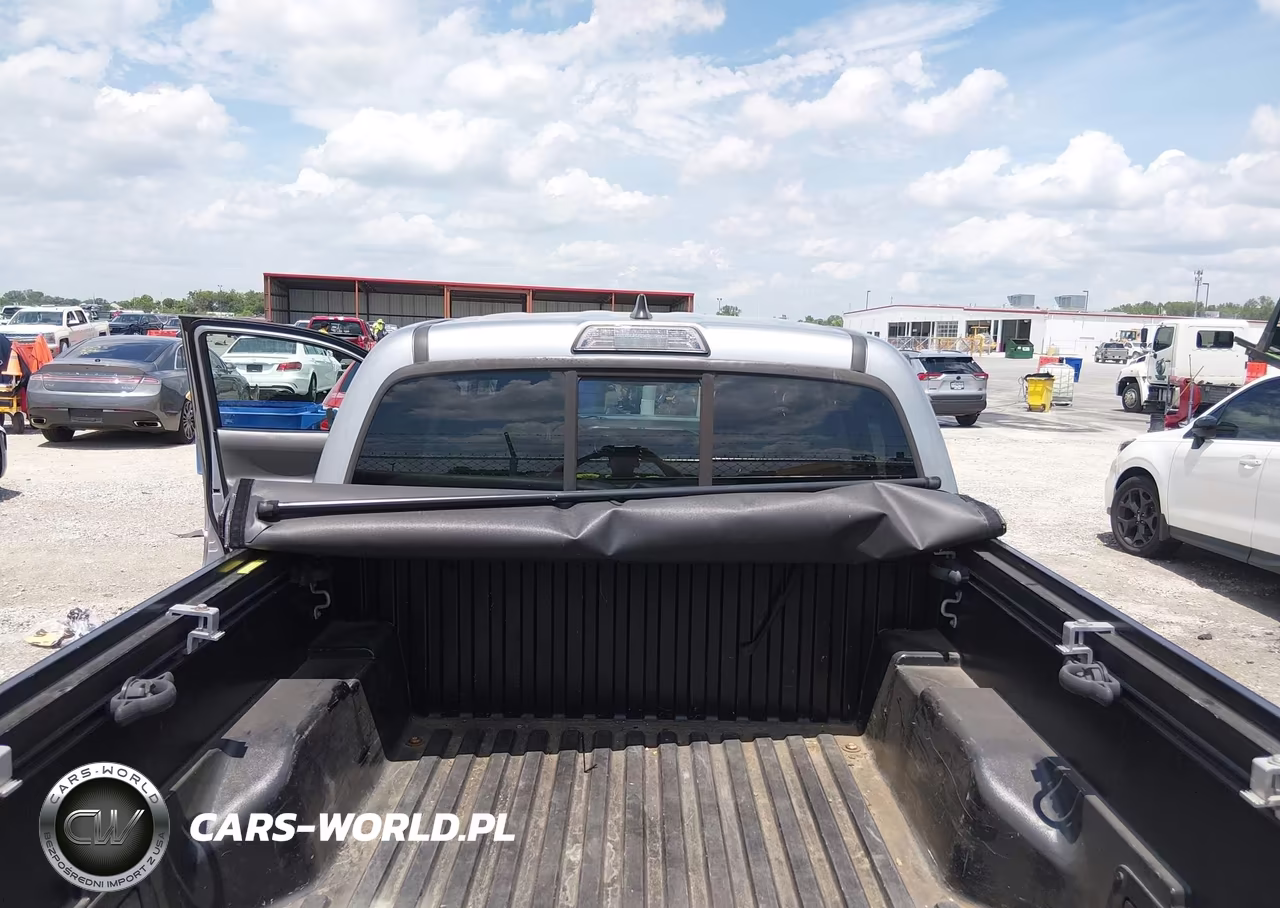 2016 Toyota Tacoma Sr5 V6 VIN:3TMCZ5AN8GM018277 - 18