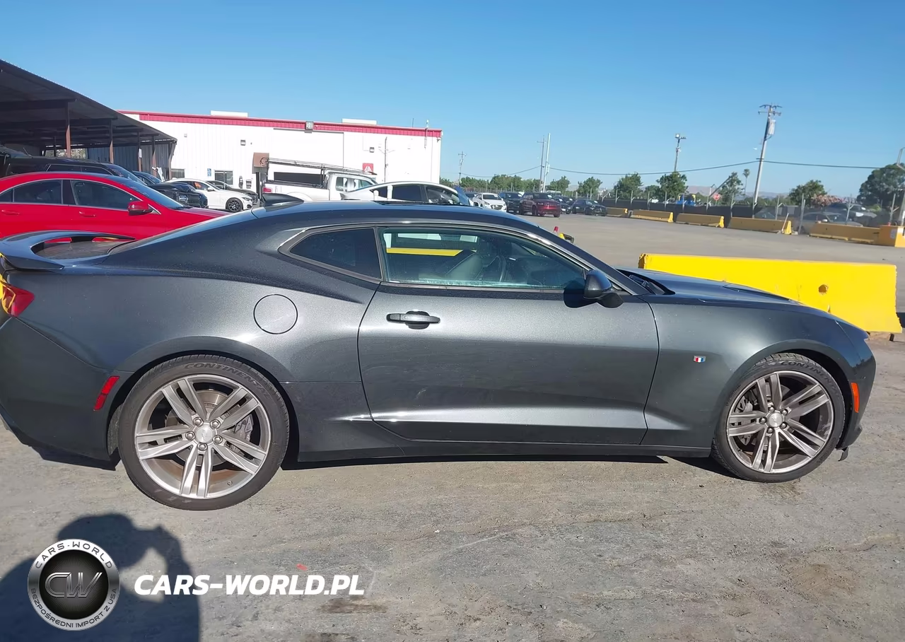 2018 Chevrolet Camaro 2Ss VIN:1G1FH1R72J0116688 - 13