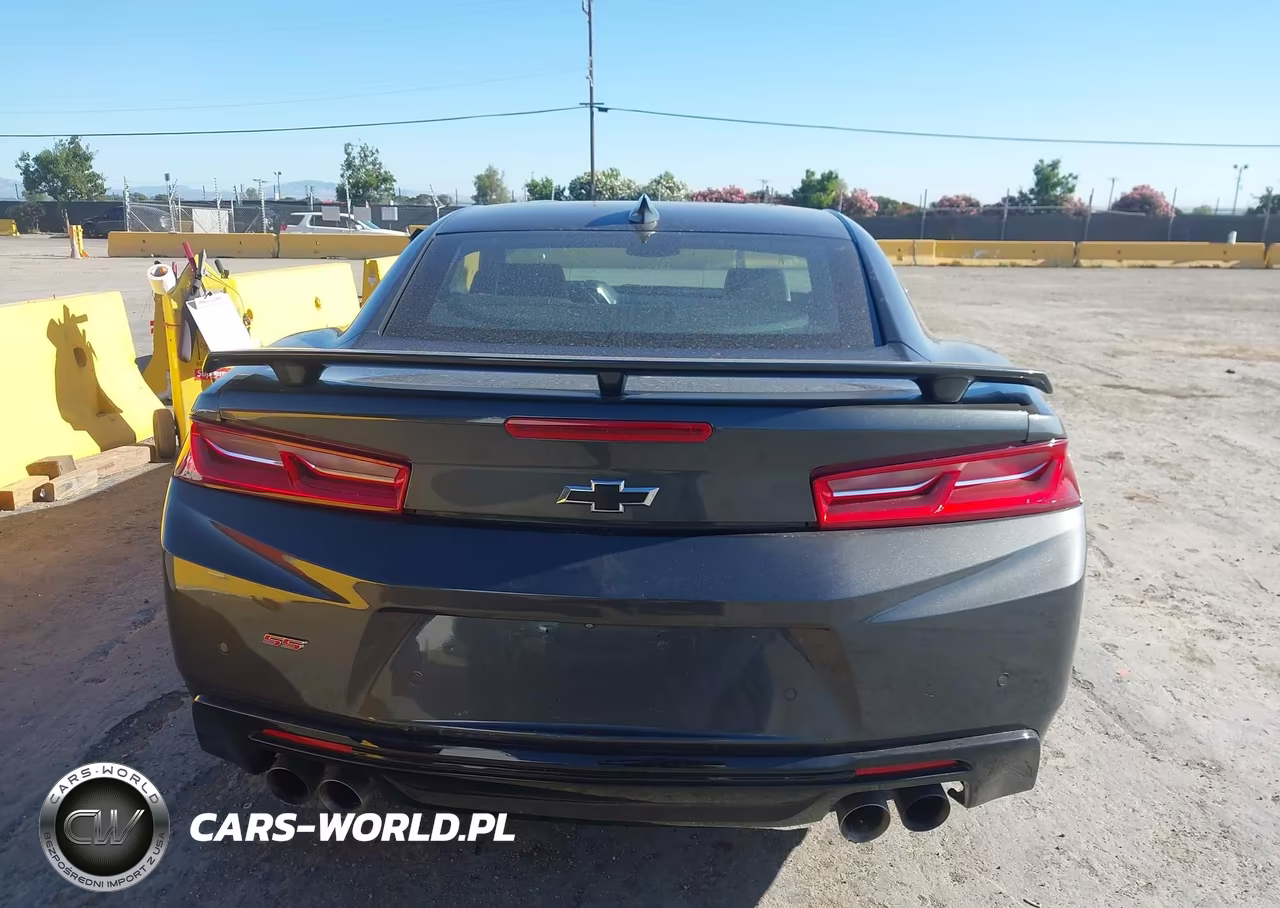2018 Chevrolet Camaro 2Ss VIN:1G1FH1R72J0116688 - 16