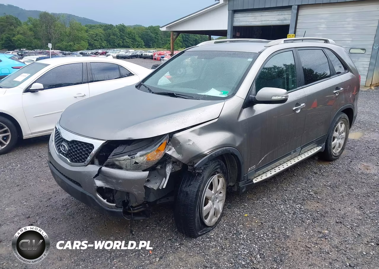2013 Kia Sorento Lx V6 VIN:5XYKTDA24DG324379 - 2