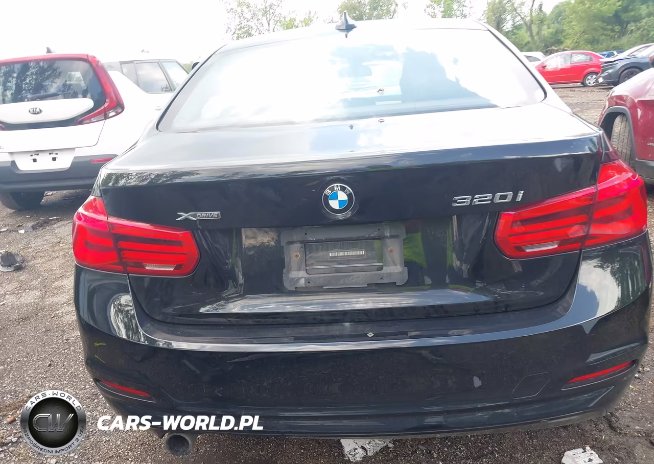 2017 BMW 320I xDrive VIN:WBA8E5G31HNU44517 - 17