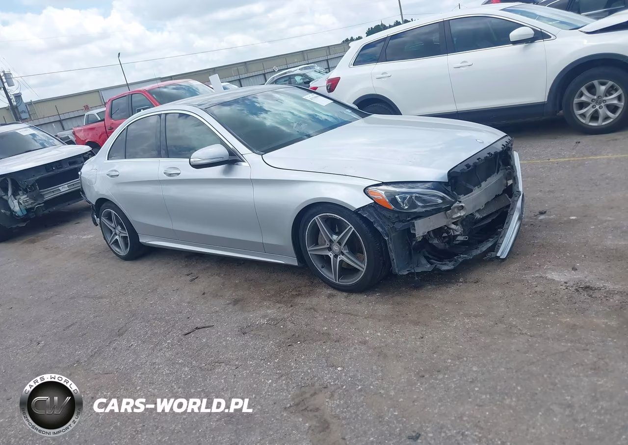 2015 Mercedes-Benz C 300 Sport – zdjęcie 1 z 16