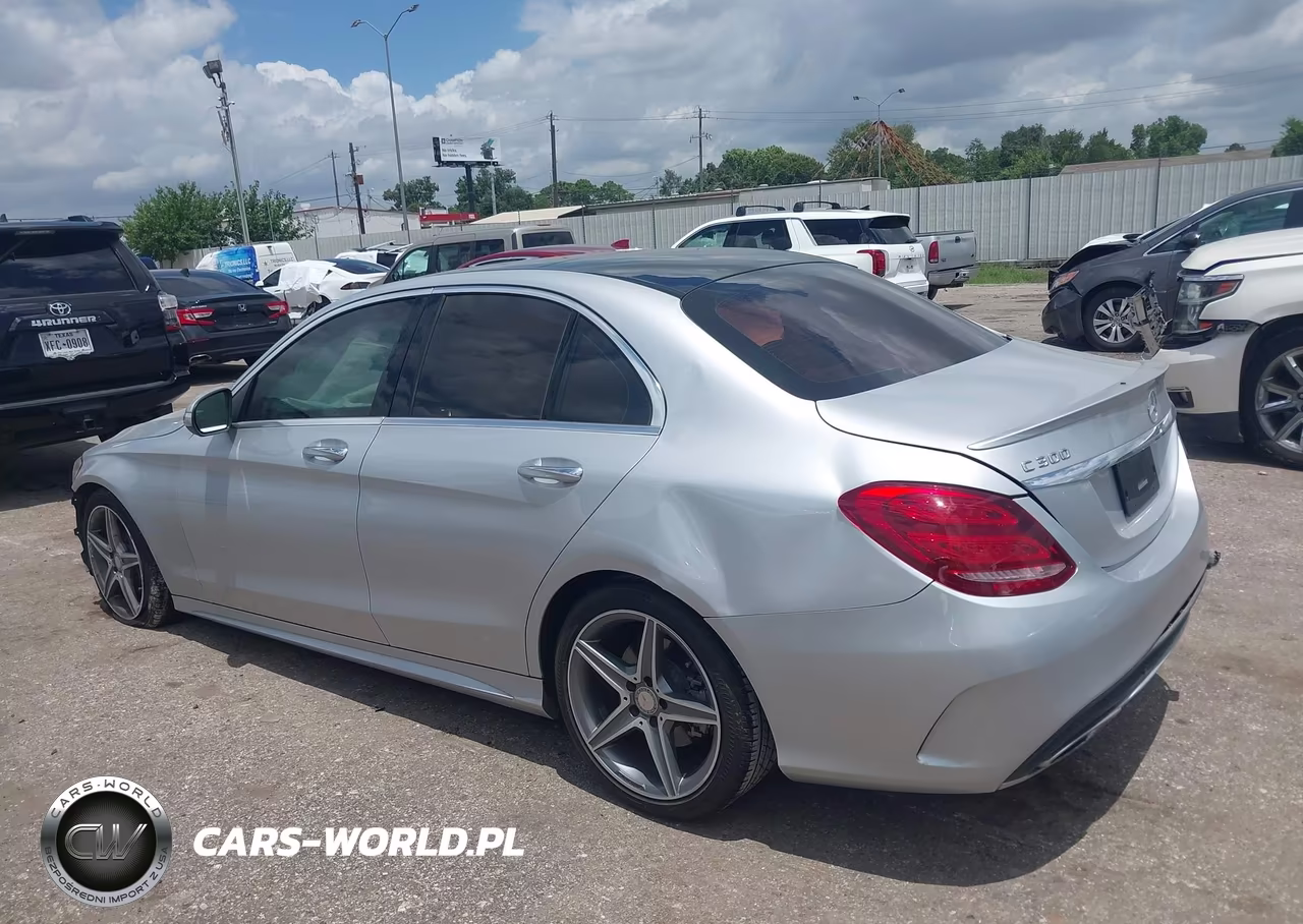 2015 Mercedes-Benz C 300 Sport VIN:55SWF4JB9FU091584 - 3