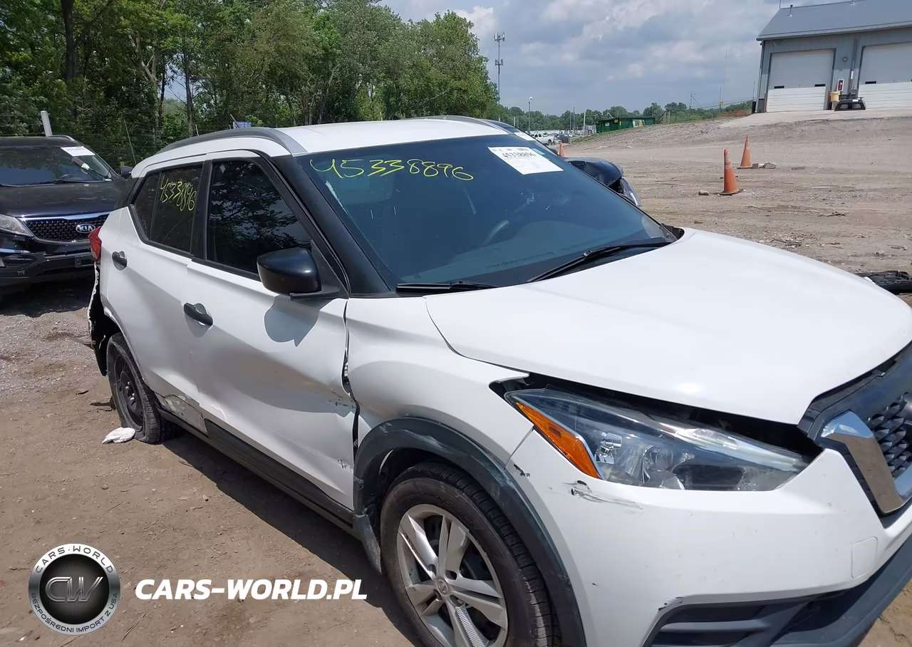 2019 Nissan Kicks S VIN:3N1CP5CU3KL520609 - 6