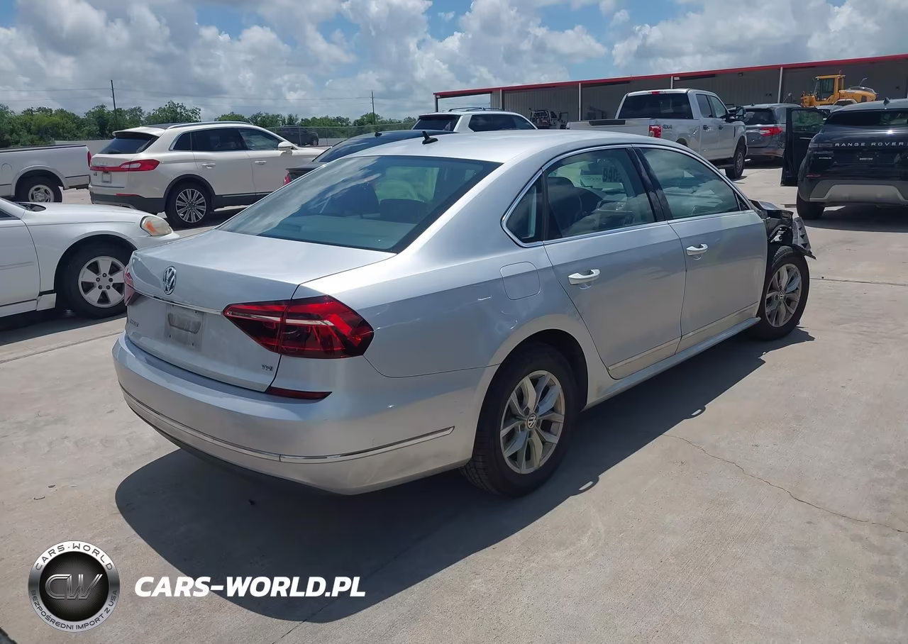 2017 Volkswagen Passat 1.8T S VIN:1VWAT7A32HC056171 - 4