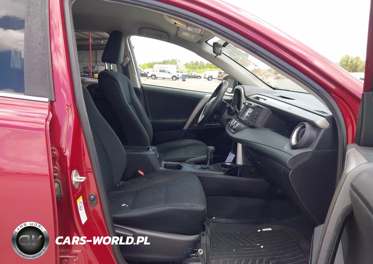 2018 Toyota Rav4 Le VIN:2T3ZFREV1JW454530 - 5
