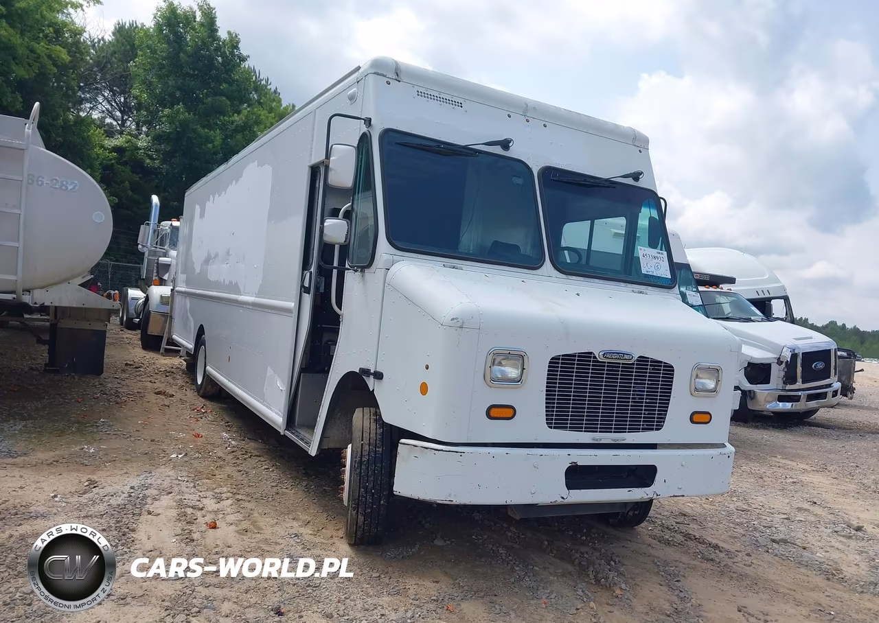2014 Freightliner Chassis M Line Walk-In Van – zdjęcie 1 z 16