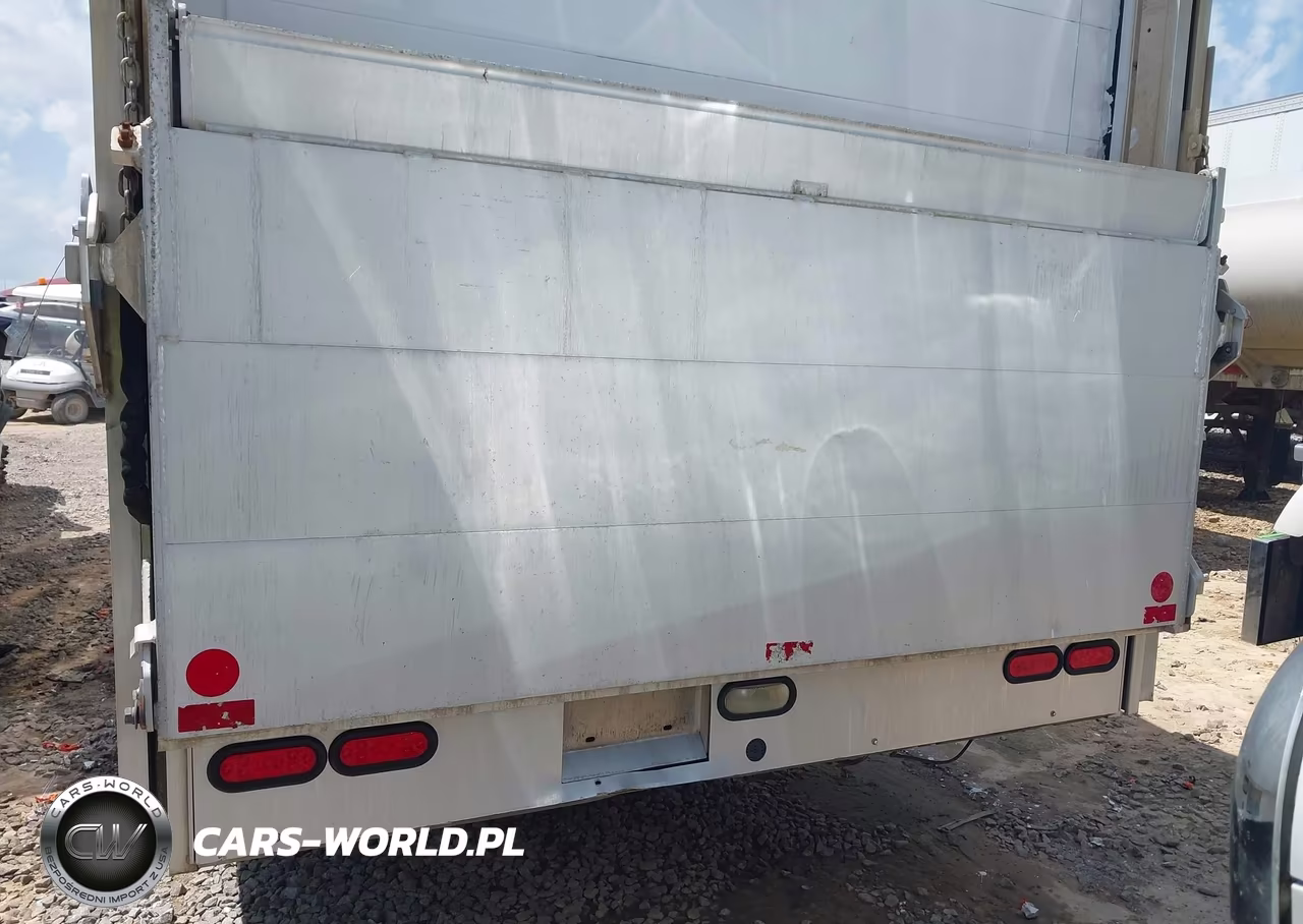 2015 Ford F-59 Commercial Stripped VIN:1F66F5KY9F0A04018 - 12
