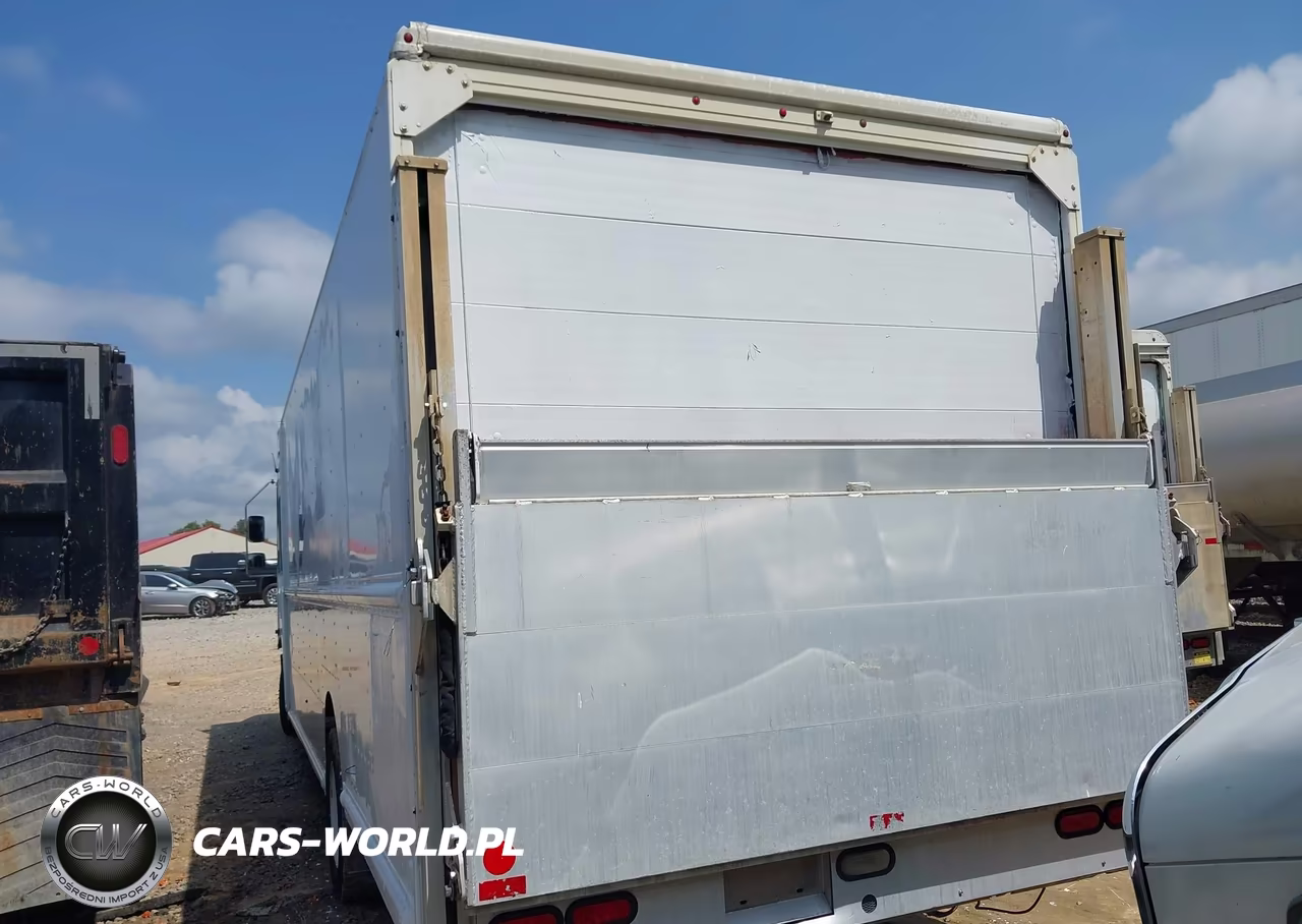 2015 Ford F-59 Commercial Stripped VIN:1F66F5KY9F0A04018 - 16