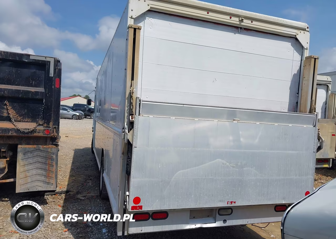 2015 Ford F-59 Commercial Stripped VIN:1F66F5KY9F0A04018 - 3