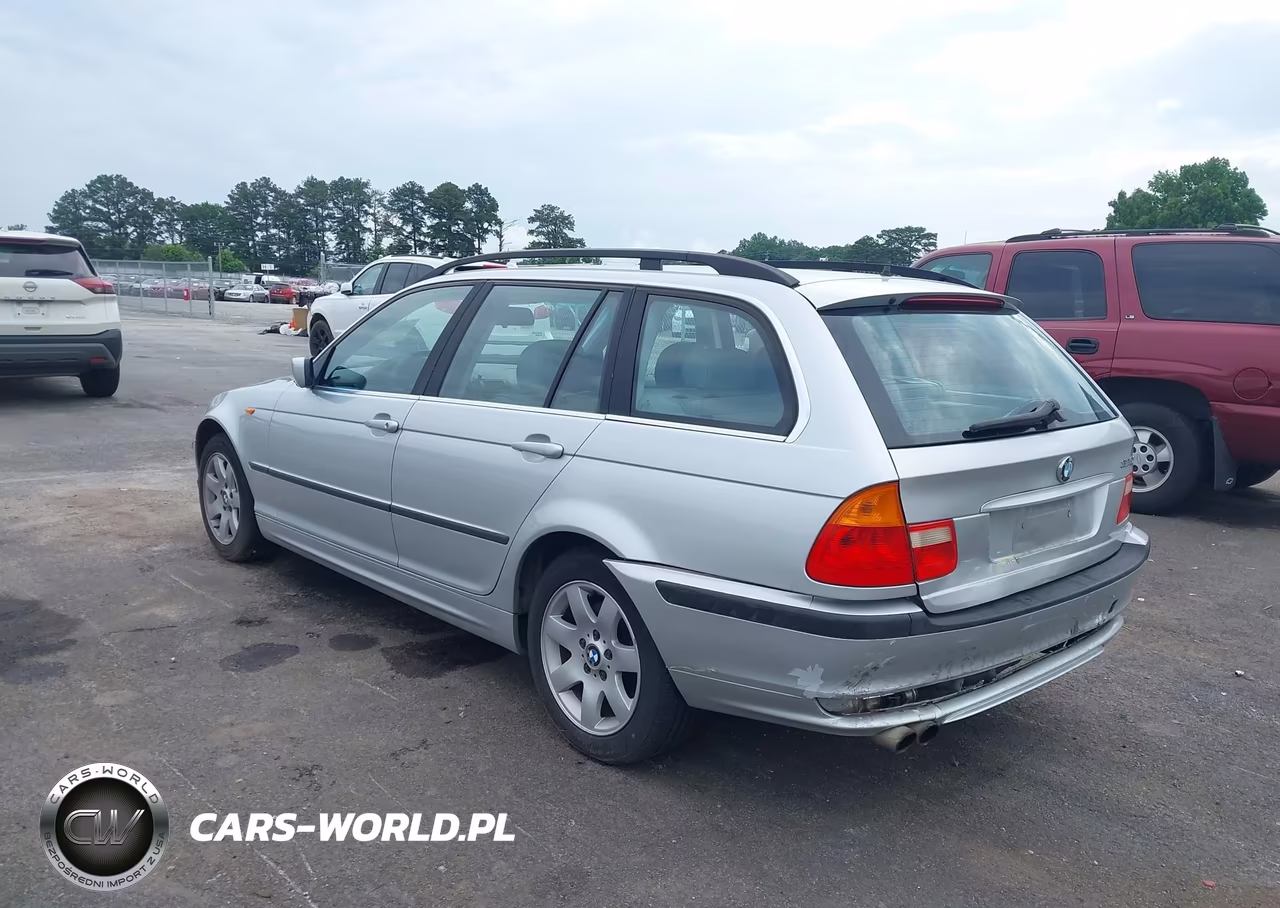 2004 BMW 325Xit VIN:WBAEP33444PF03660 - 3