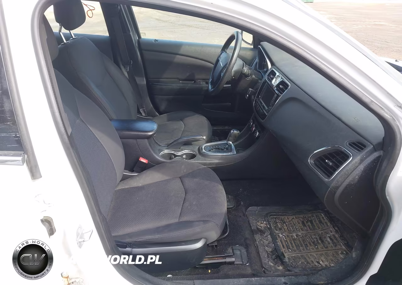 2014 Chrysler 200 Lx VIN:1C3CCBAB7EN145308 - 5