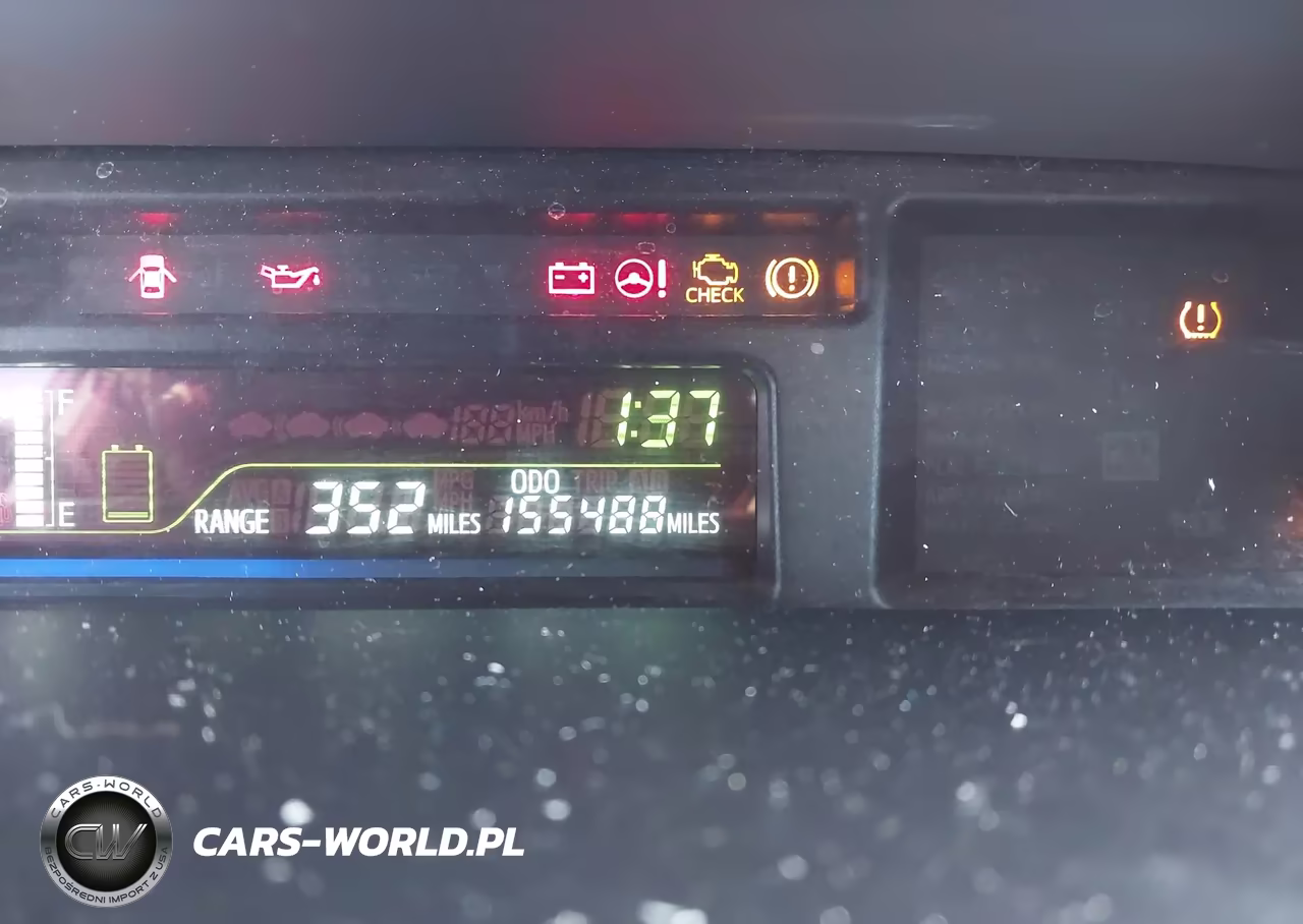 2014 Toyota Prius V Three VIN:JTDZN3EU8EJ015143 - 16