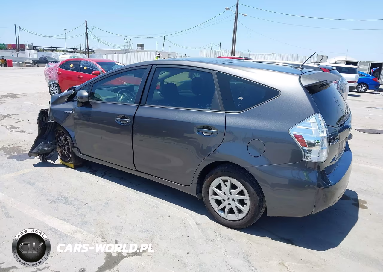2014 Toyota Prius V Three VIN:JTDZN3EU8EJ015143 - 3