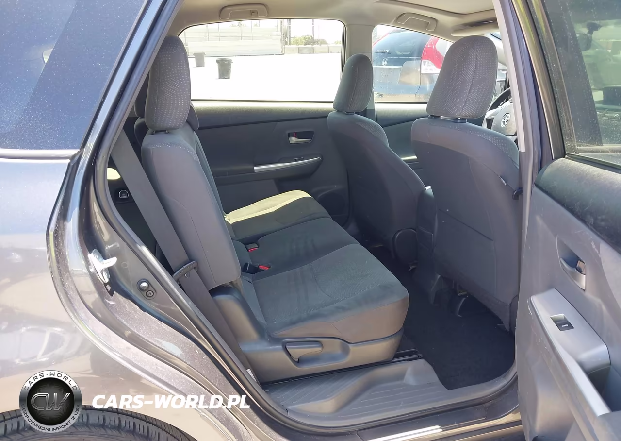 2014 Toyota Prius V Three VIN:JTDZN3EU8EJ015143 - 8