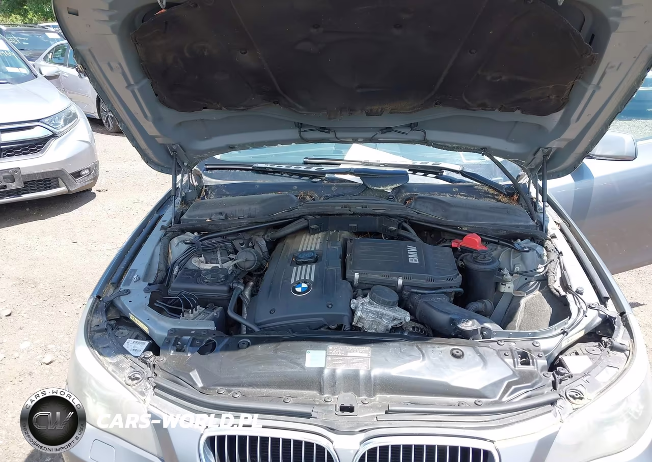 2008 BMW 535Xi VIN:WBAPT735X8CX00332 - 10