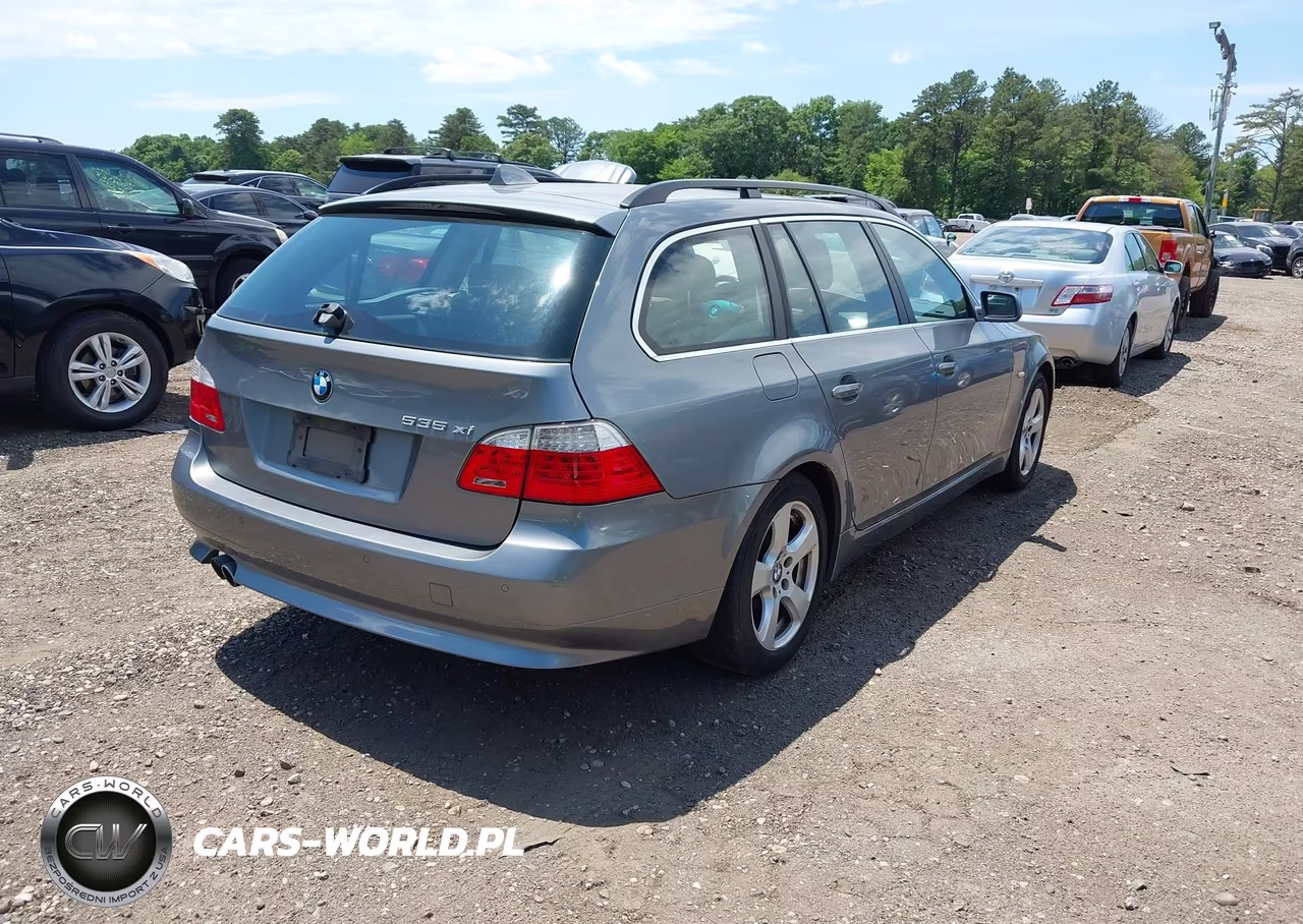2008 BMW 535Xi VIN:WBAPT735X8CX00332 - 4
