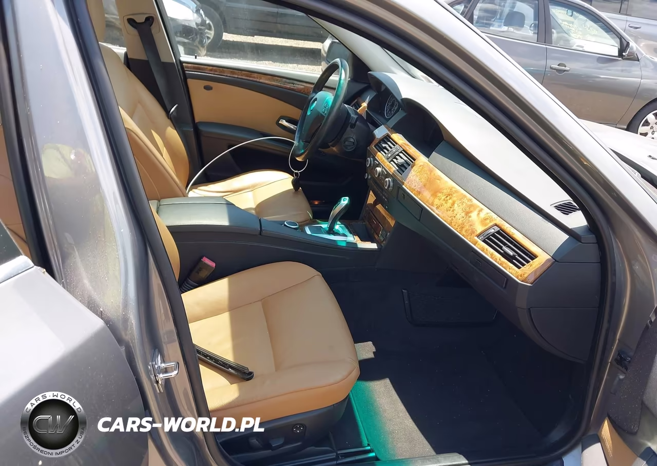 2008 BMW 535Xi VIN:WBAPT735X8CX00332 - 5