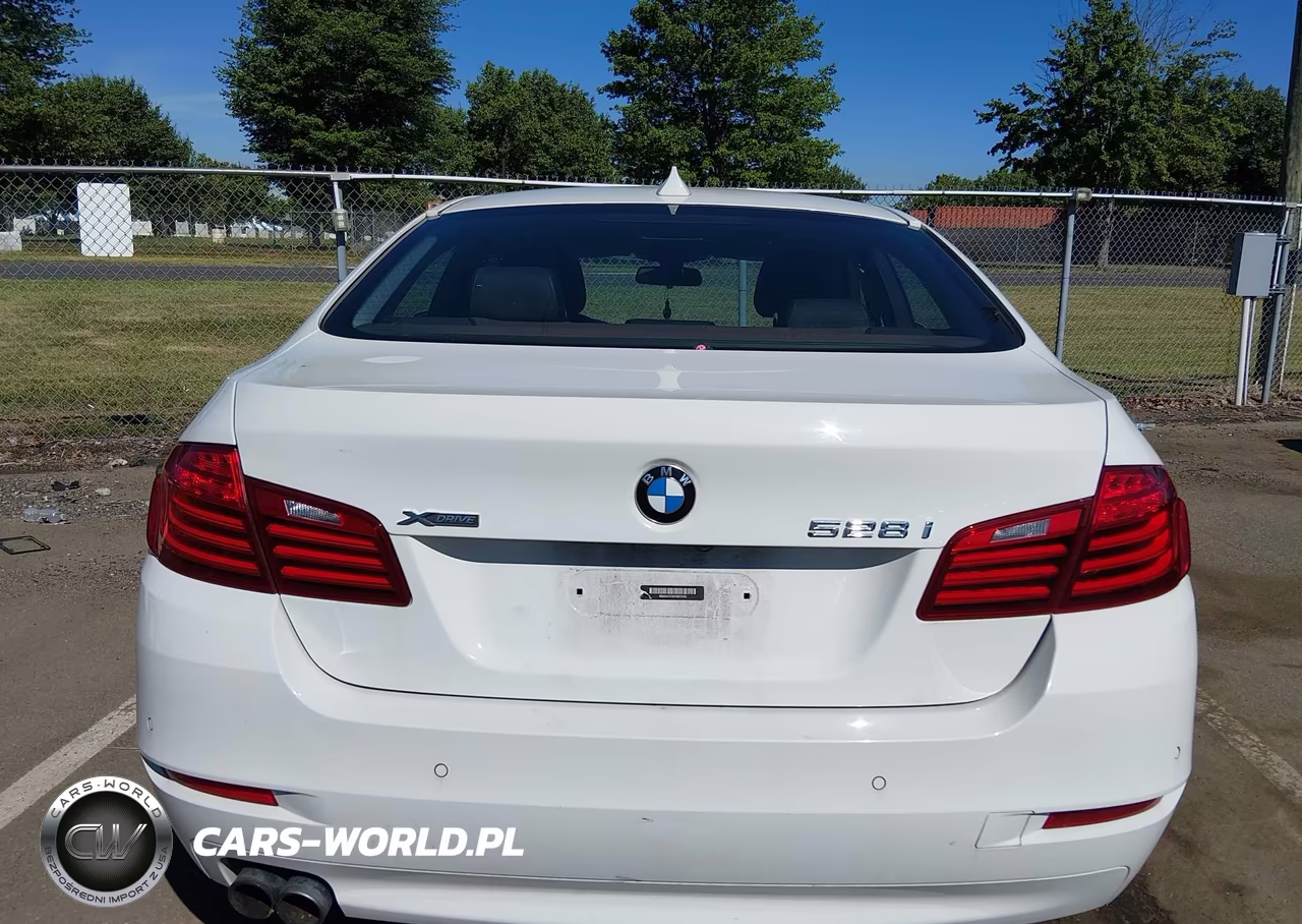 2015 BMW 528I xDrive VIN:WBA5A7C50FD623782 - 16