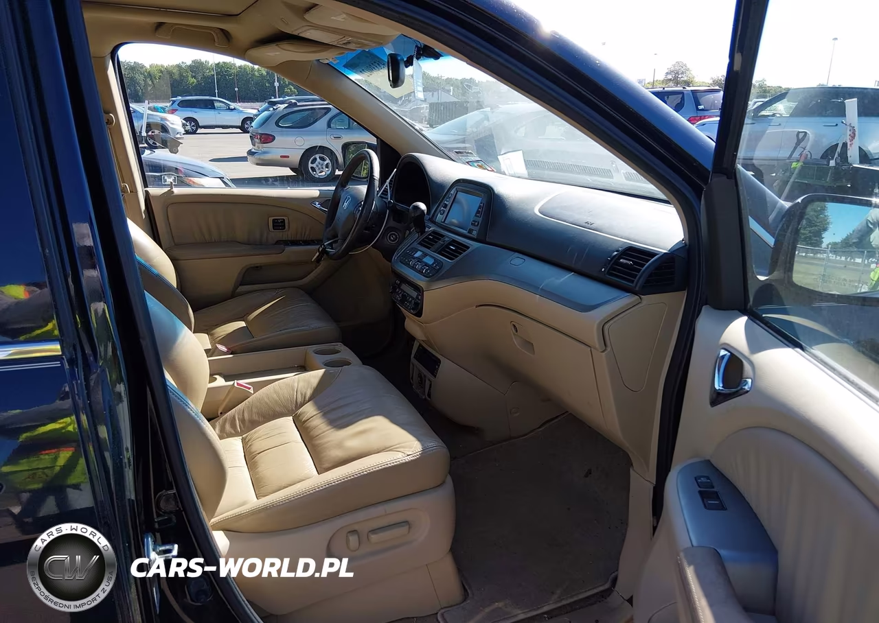 2008 Honda Odyssey Touring VIN:5FNRL38868B041241 - 5