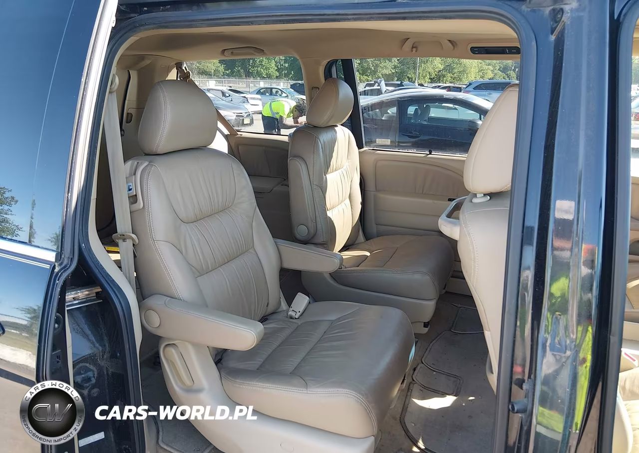 2008 Honda Odyssey Touring VIN:5FNRL38868B041241 - 8