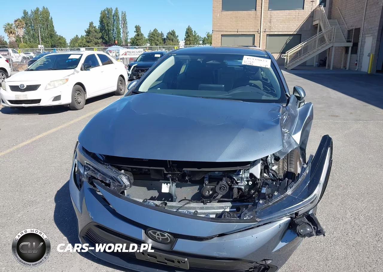 2026 Toyota Corolla Hybrid Hybrid Le VIN:JTDBCMFE5T3142082 - 12