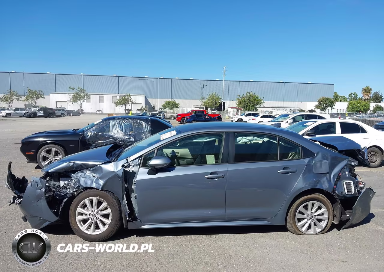 2026 Toyota Corolla Hybrid Hybrid Le VIN:JTDBCMFE5T3142082 - 14